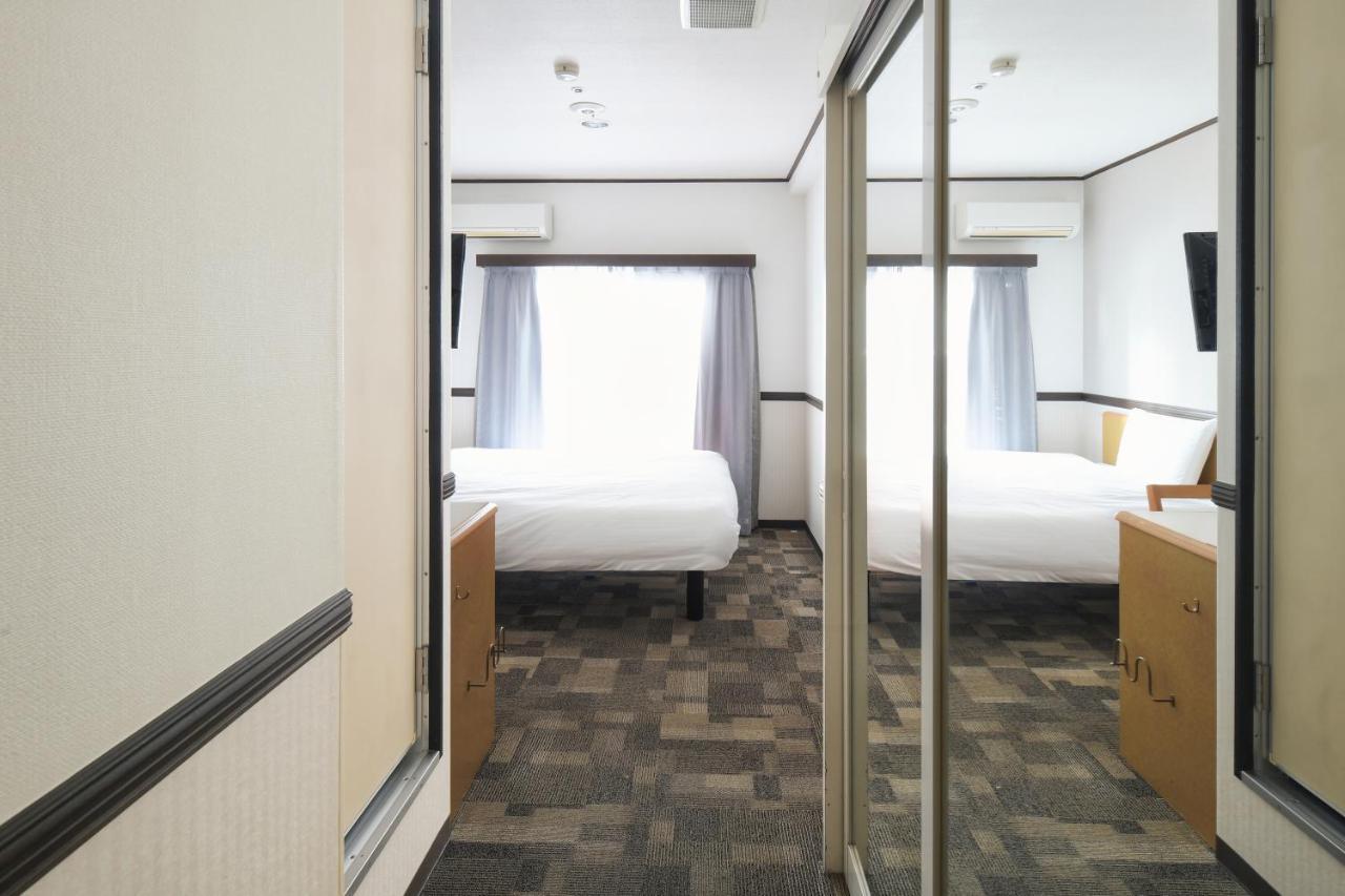 Vessel Inn Asakusa Tsukuba Express Tokyo Exterior photo